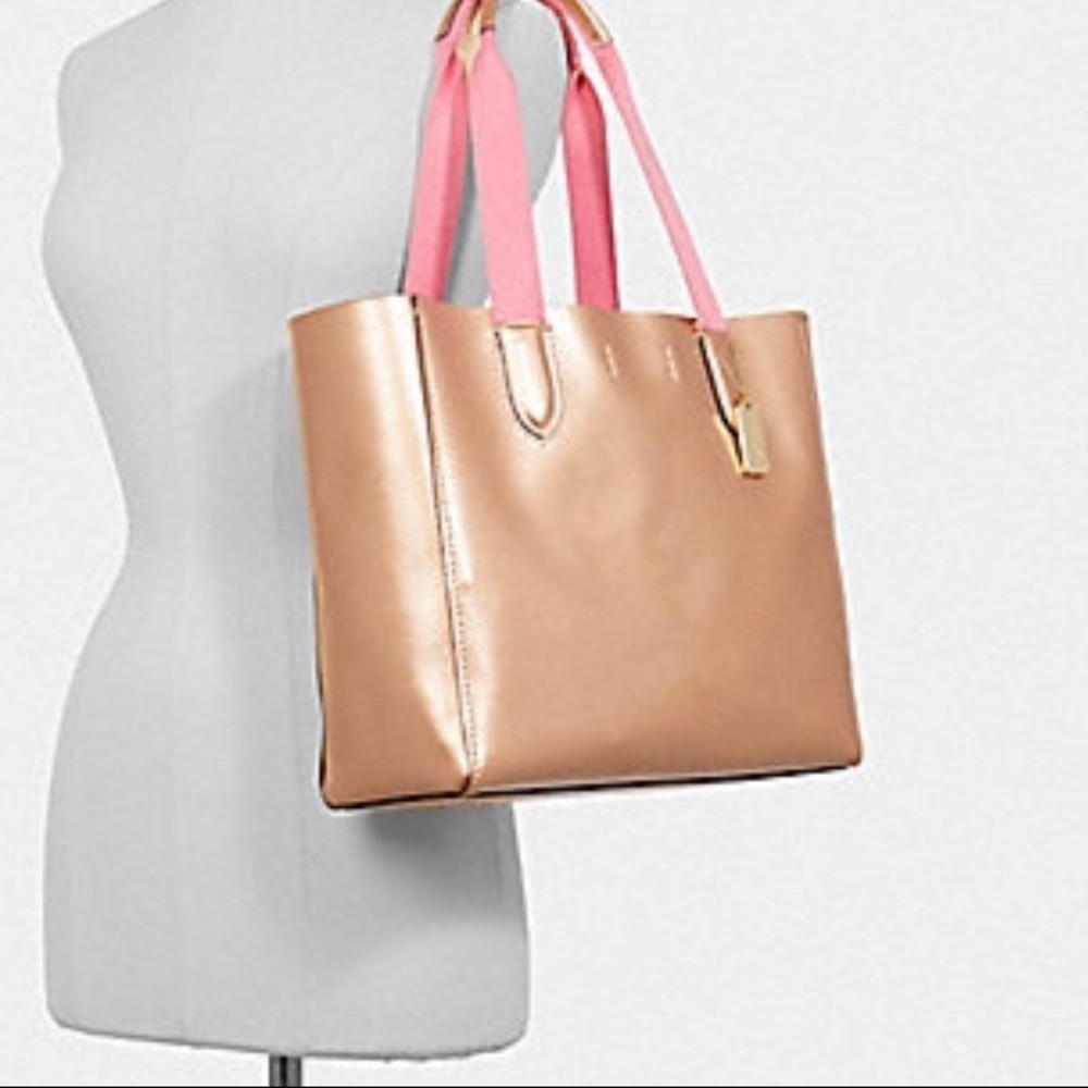 Coach Derby in Rose Gold!